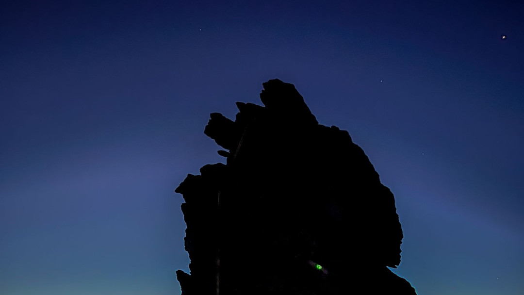 Berner Panorama. Klettern bei Nacht. Nicolas Hojac. ING PLUS