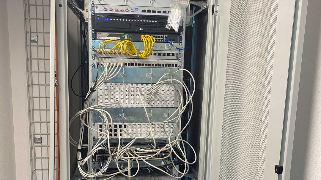 Umzug. ING PLUS. Ziegeleiplatz 2 in Winterthur. Serverraum