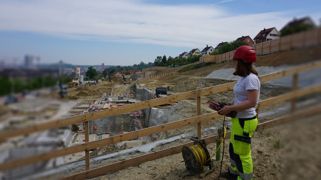 Überwachungsmessung anhand Inklinometermessung. ING PLUS