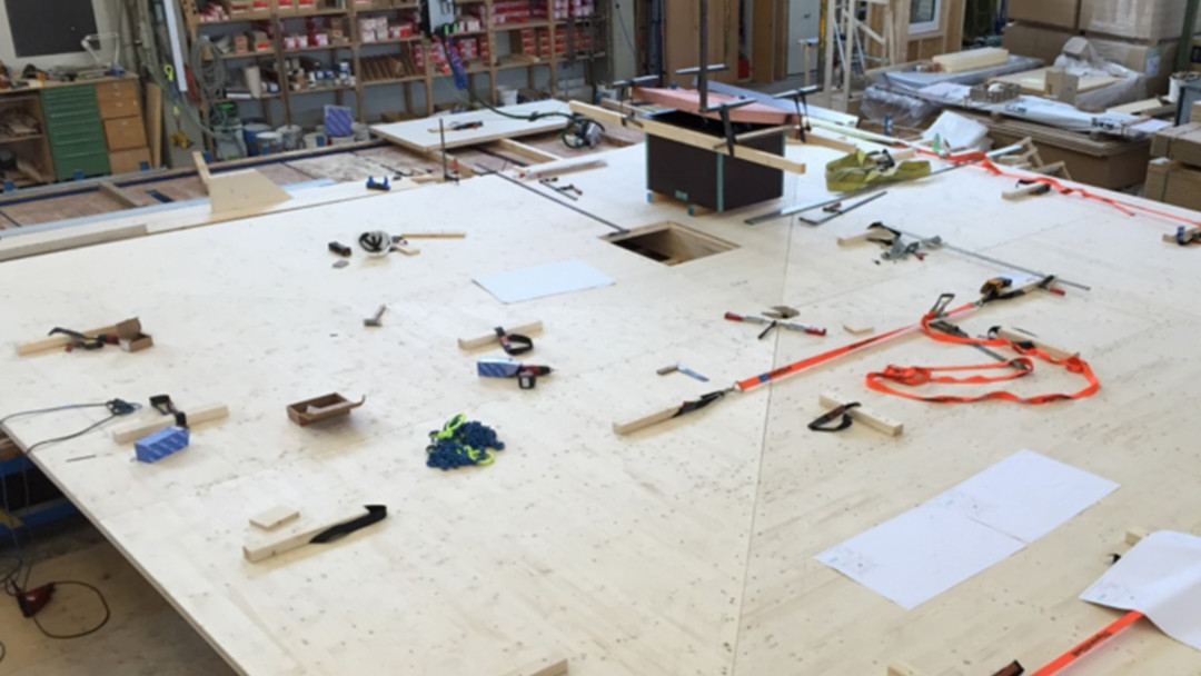 Einmessung Holzelemente in Werkstatt. ING PLUS